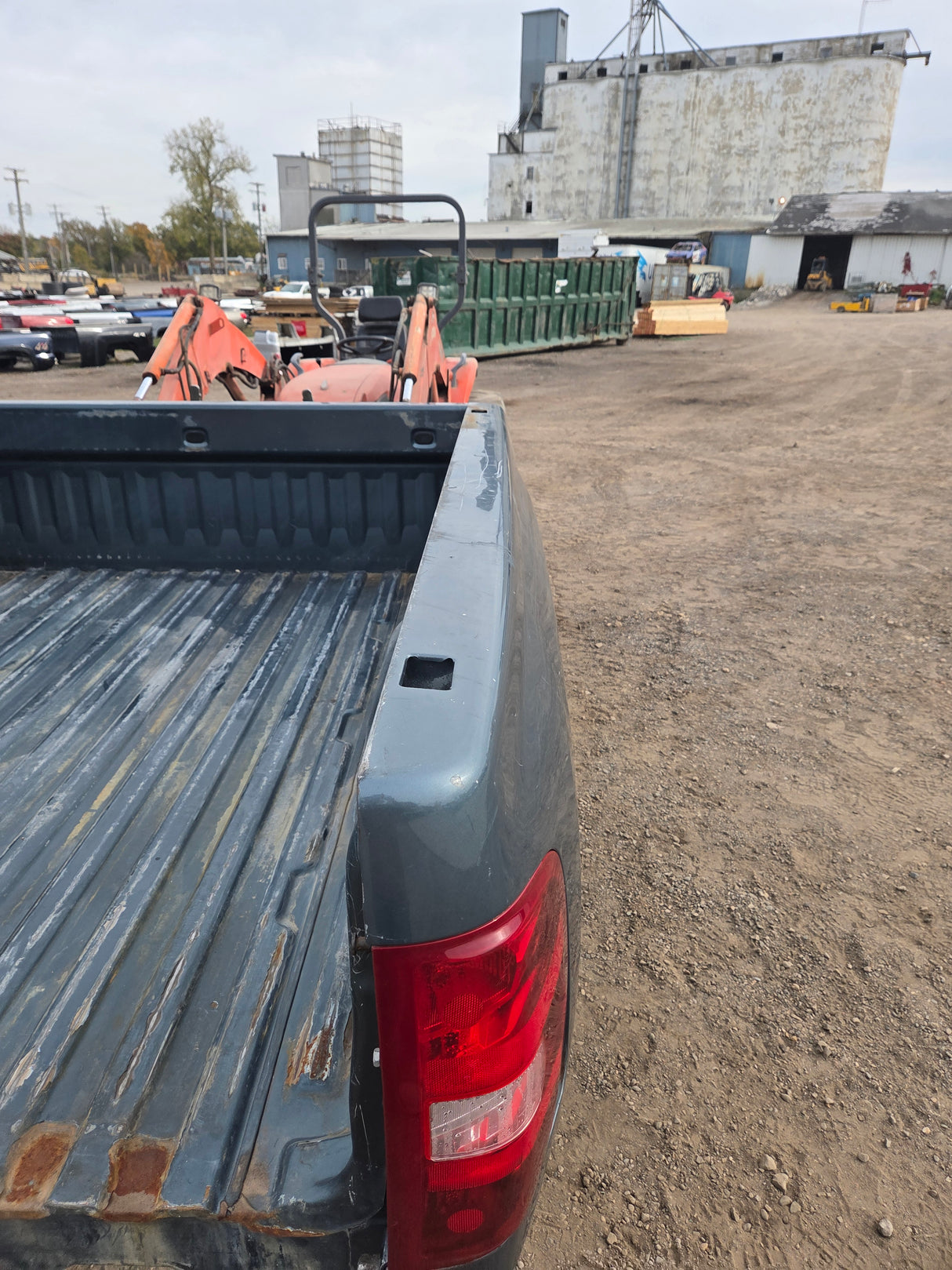 2007-2013 Chevrolet Silverado 1500 2500 3500 HD 6' 6" Short Truck Bed