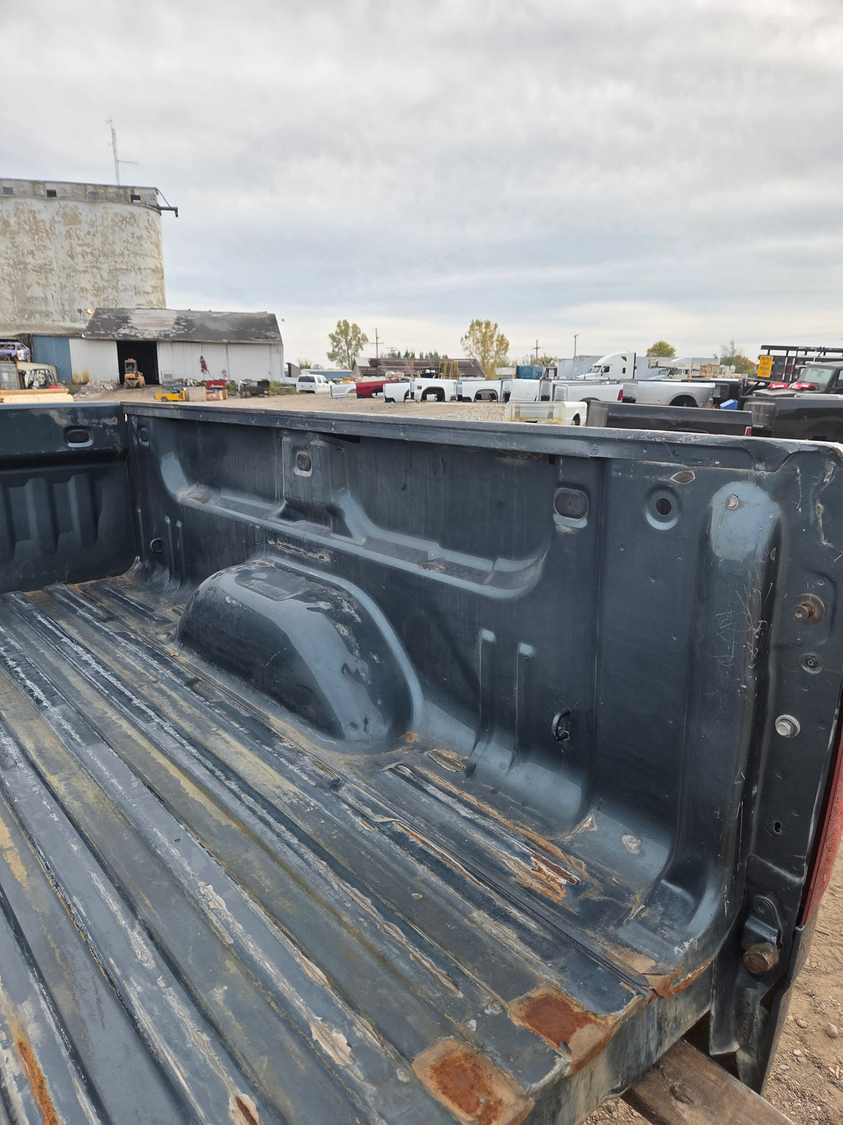 2007-2013 Chevrolet Silverado 1500 2500 3500 HD 6' 6" Short Truck Bed