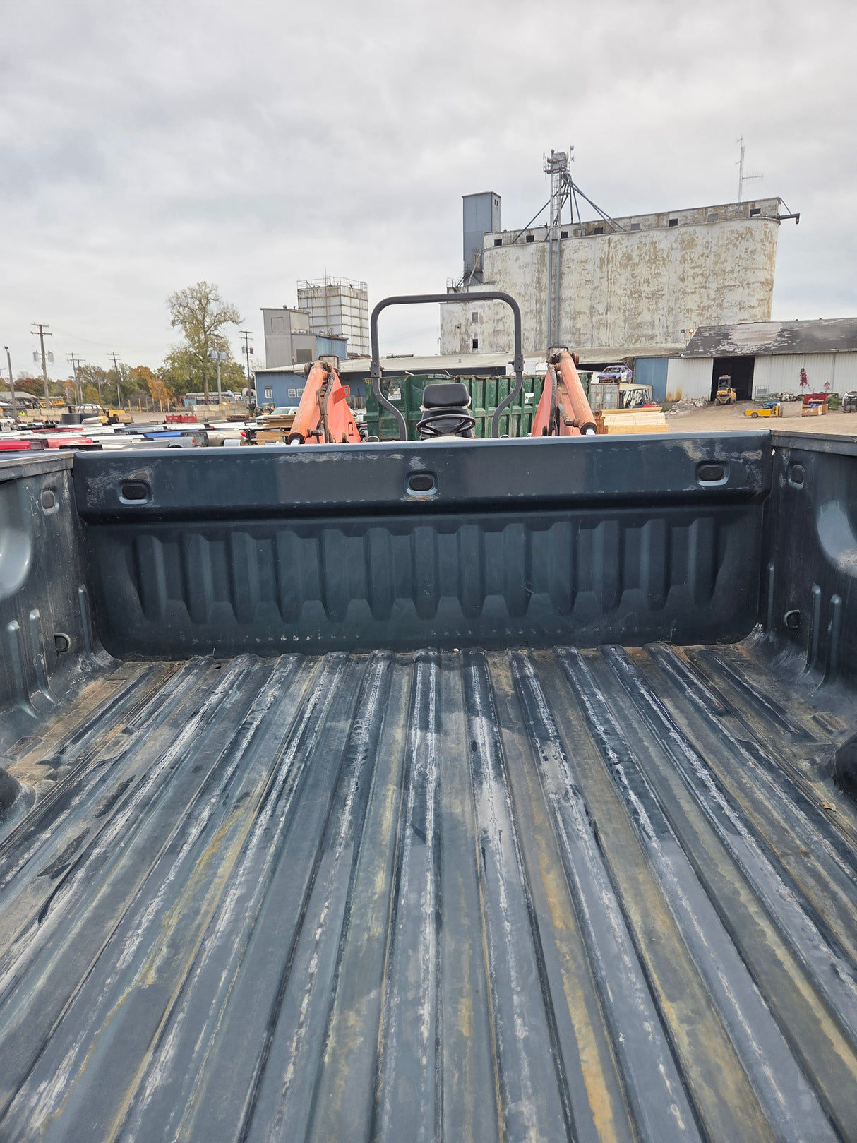 2007-2013 Chevrolet Silverado 1500 2500 3500 HD 6' 6" Short Truck Bed