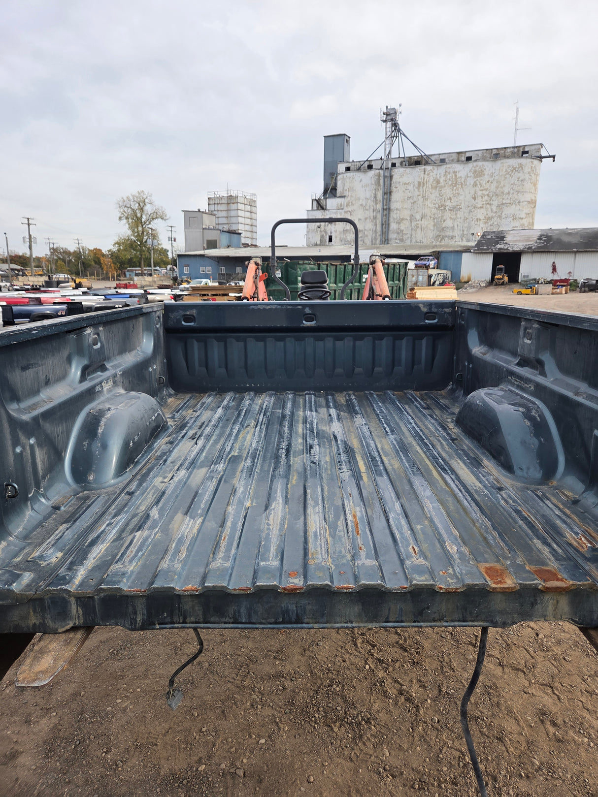 2007-2013 Chevrolet Silverado 1500 2500 3500 HD 6' 6" Short Truck Bed