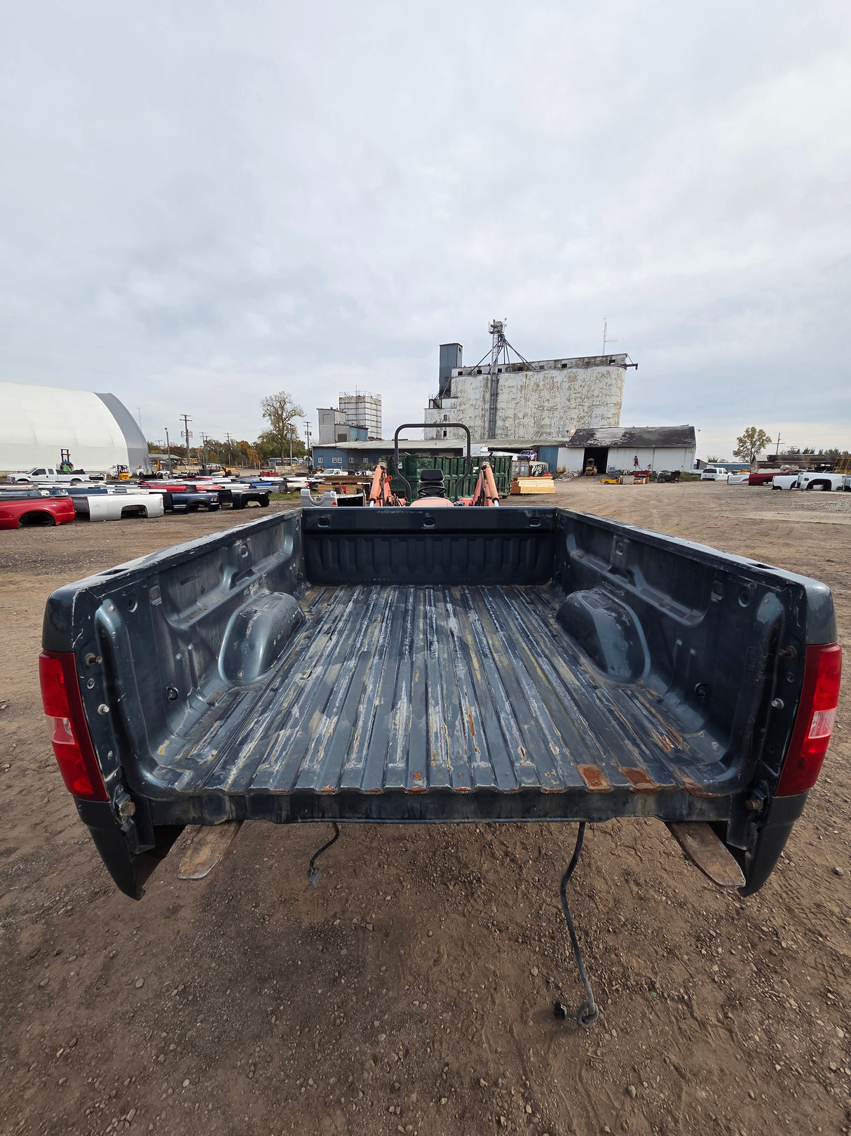2007-2013 Chevrolet Silverado 1500 2500 3500 HD 6' 6" Short Truck Bed