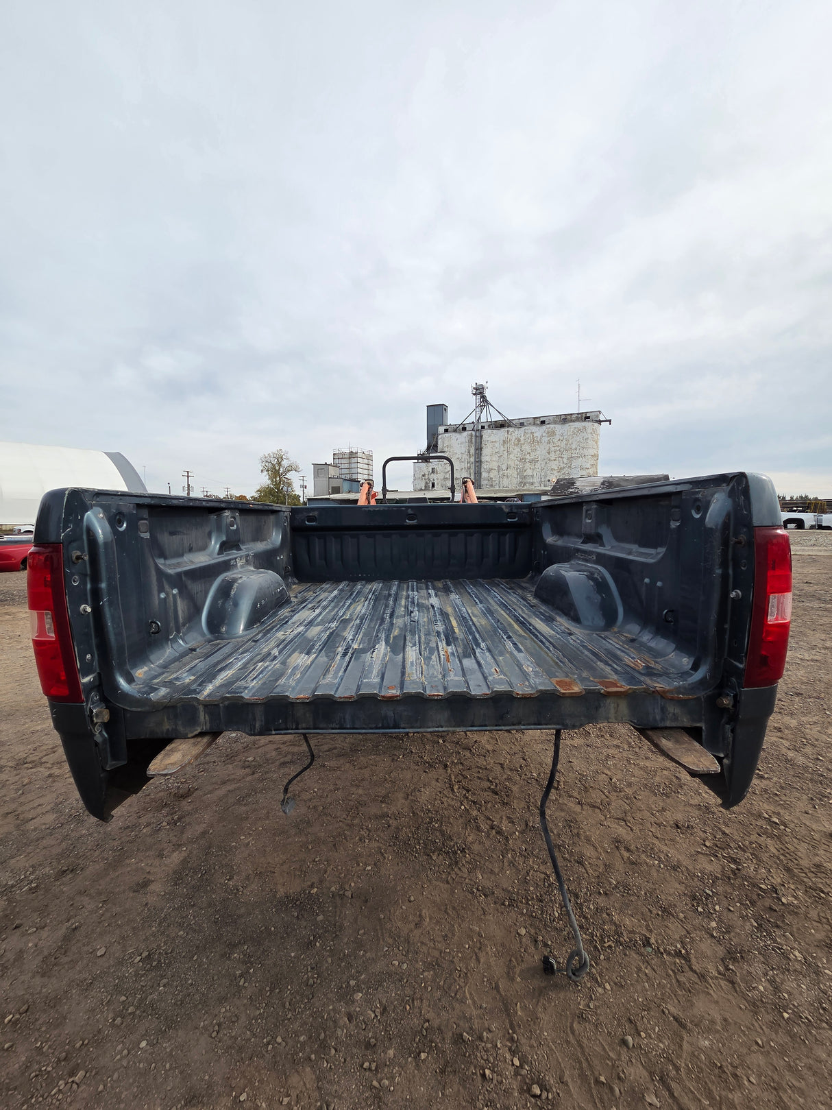 2007-2013 Chevrolet Silverado 1500 2500 3500 HD 6' 6" Short Truck Bed