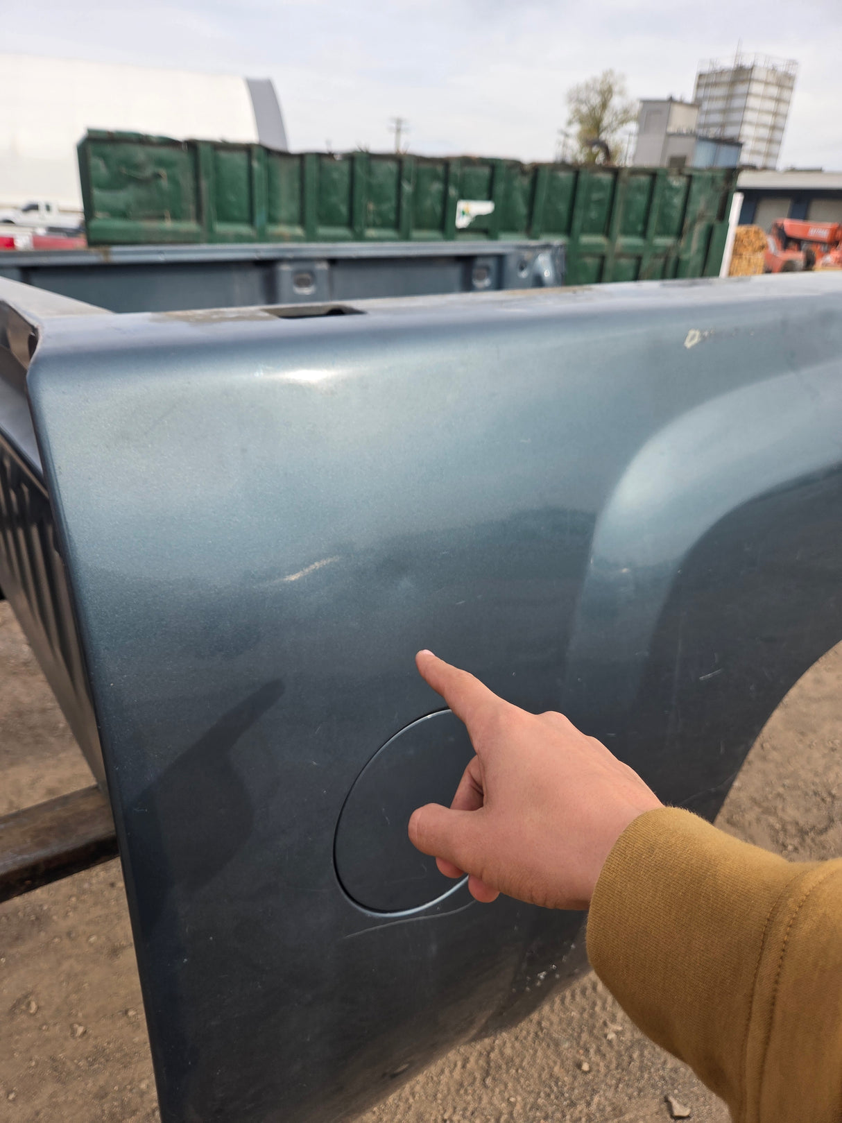2007-2013 Chevrolet Silverado 1500 2500 3500 HD 6' 6" Short Truck Bed