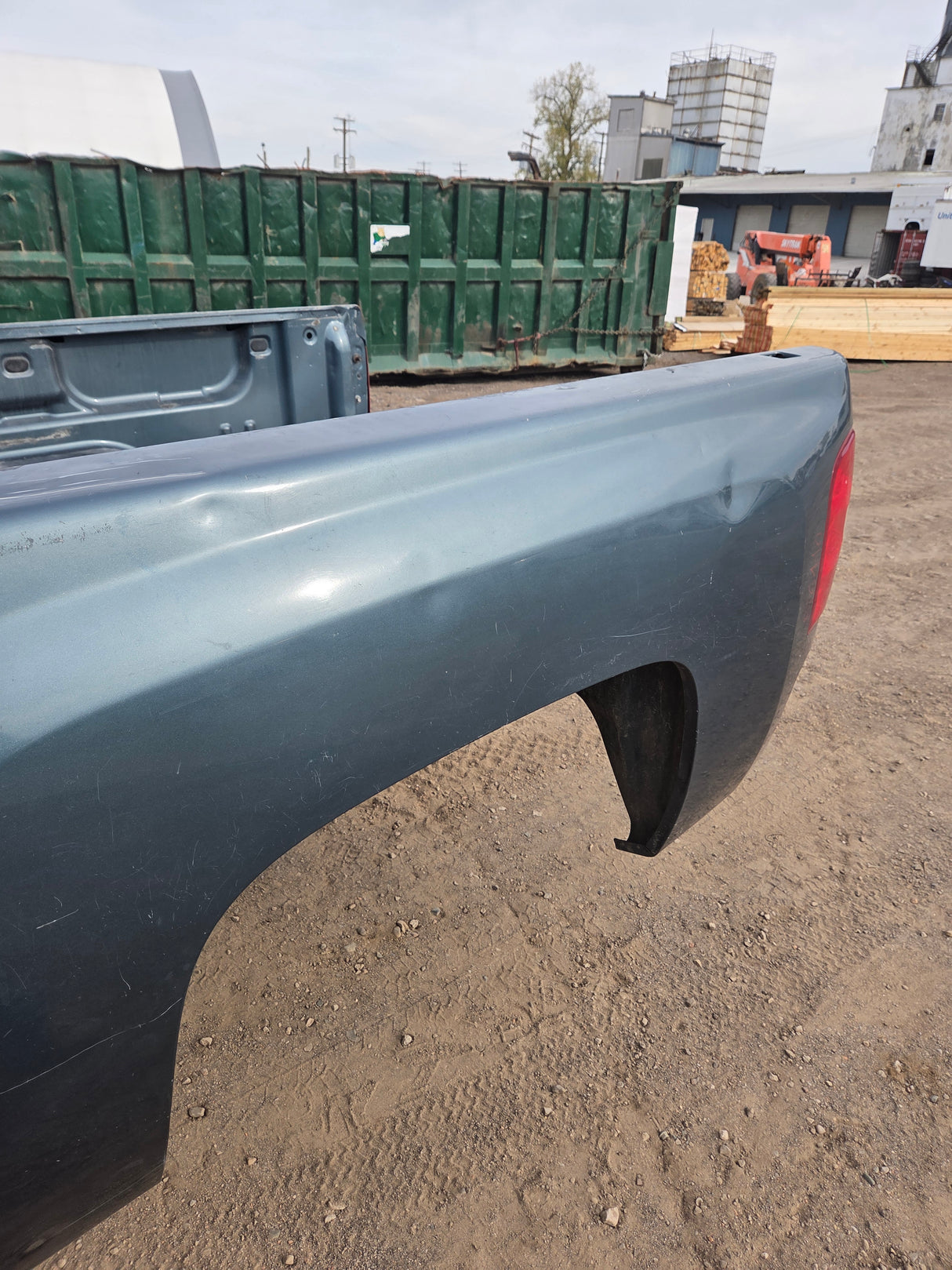 2007-2013 Chevrolet Silverado 1500 2500 3500 HD 6' 6" Short Truck Bed