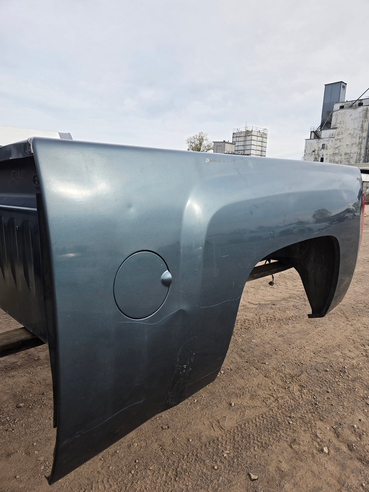 2007-2013 Chevrolet Silverado 1500 2500 3500 HD 6' 6" Short Truck Bed