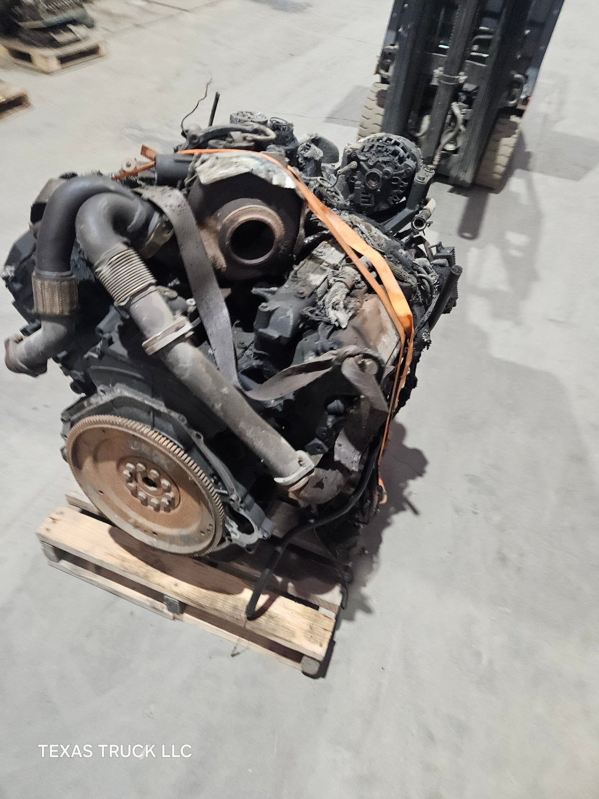 2005-2007 Ford 6.0L Power Stroke Diesel Burned Engine HEADSTUDDED