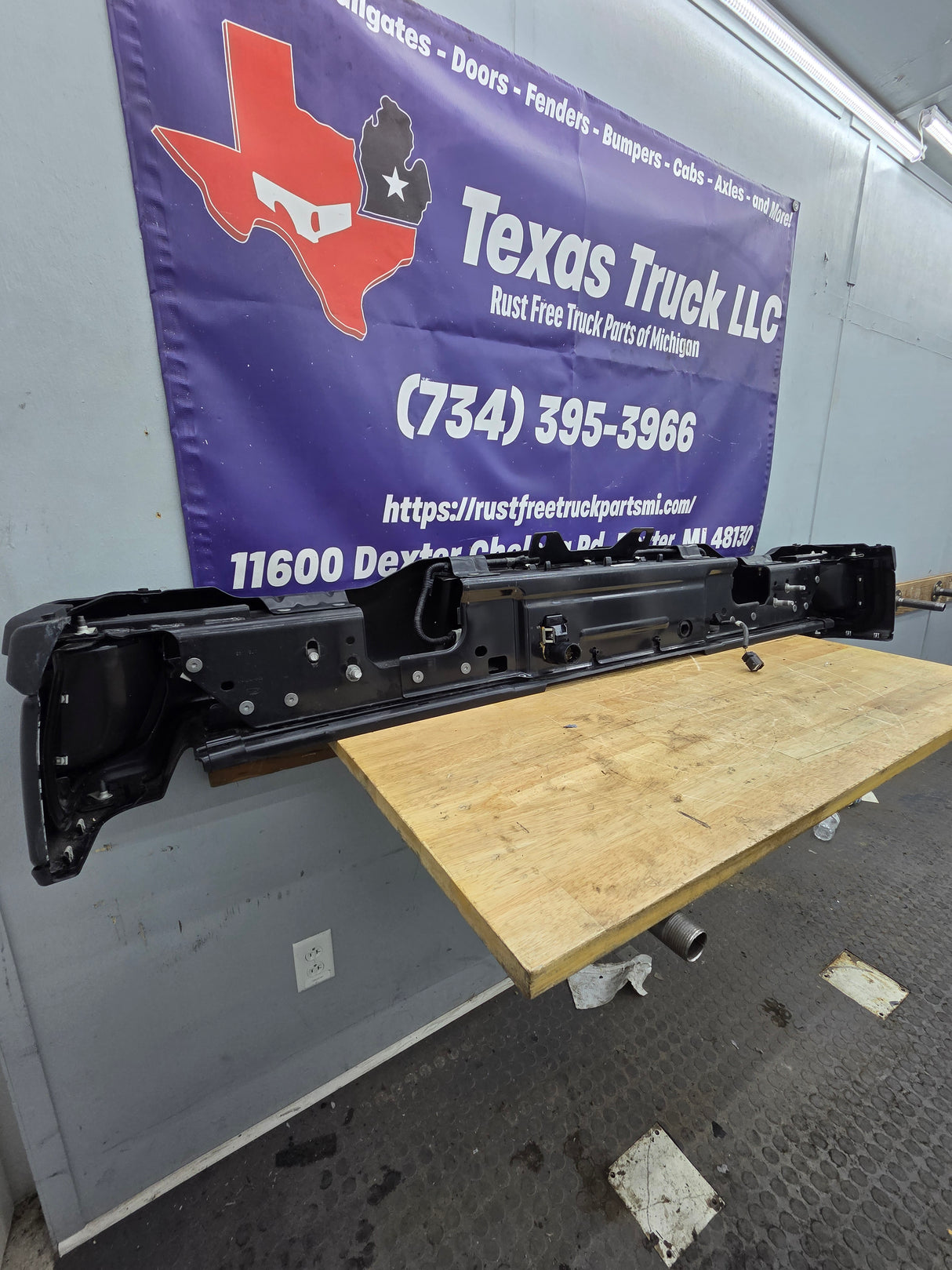 2023-2025 Ford Super Duty Rear Bumper F250 F350 F450 F550 - New OEM