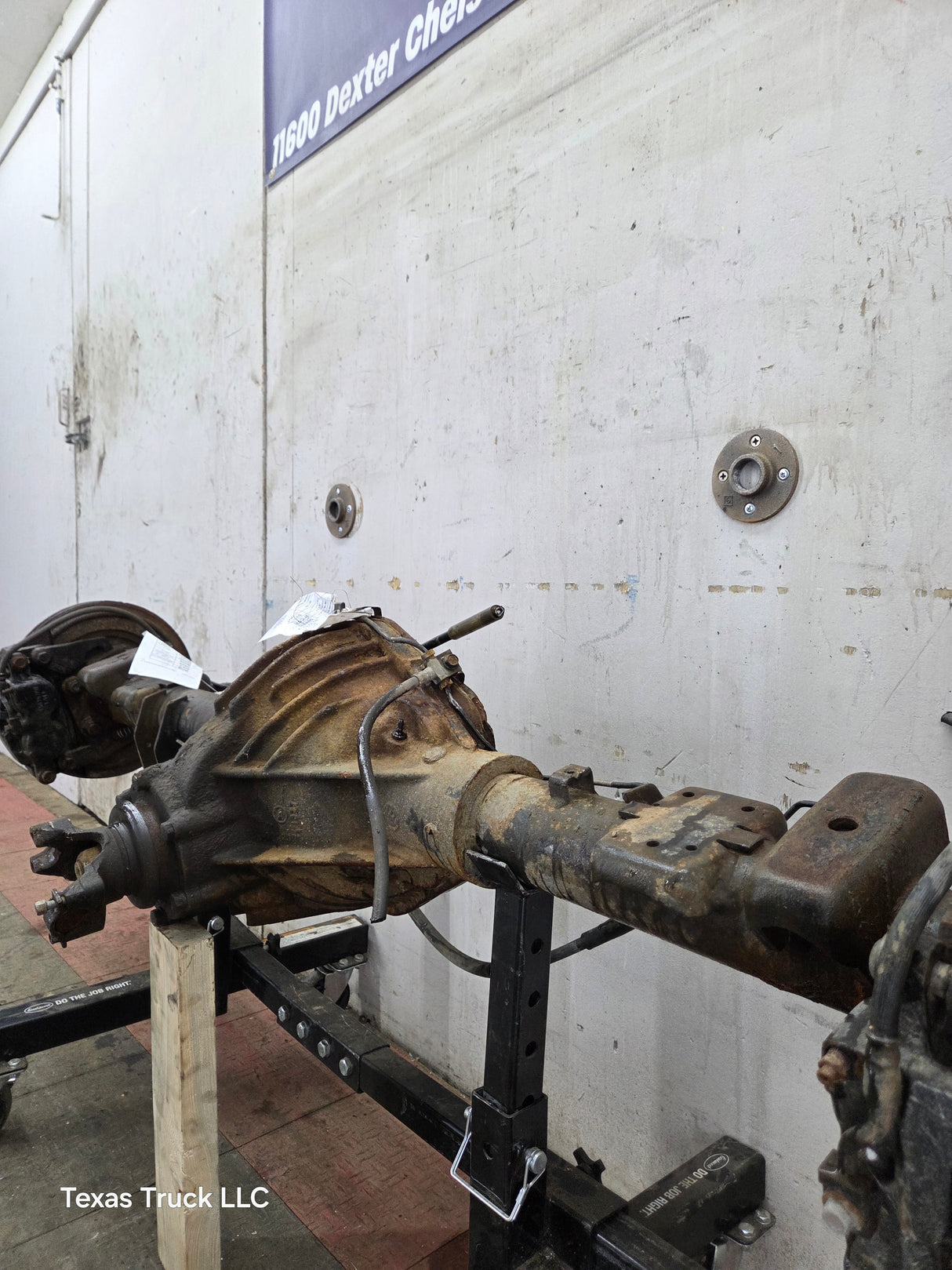 2008-2010 Chevrolet Silverado / GMC Sierra 2500 2500HD 3500HD Rear Axle 3.73 10.5"
