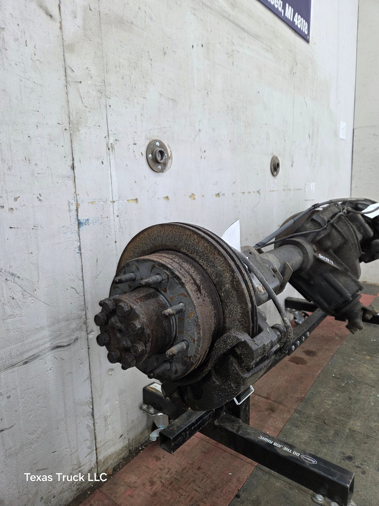 2001-2007 Chevrolet Silverado / GMC Sierra 2500 3500 HD Rear Axle 4.10 10.5"