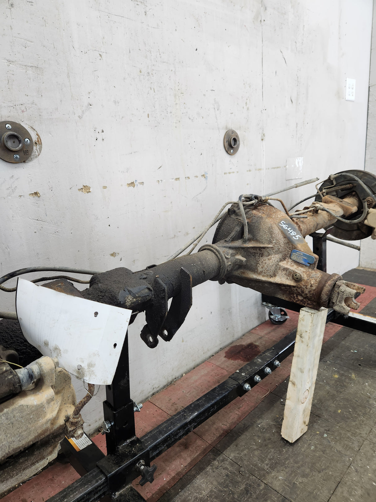 2005-2007 Chevrolet Silverado GMC Sierra 1500 3.23 Rear Axle GU5