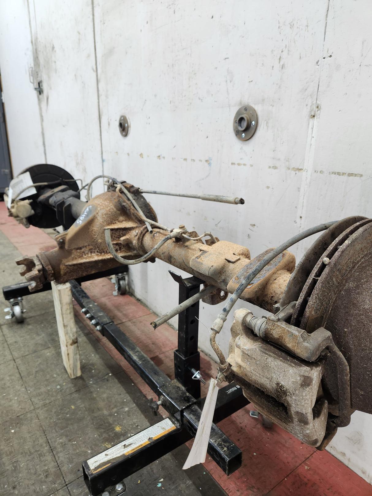 2005-2007 Chevrolet Silverado GMC Sierra 1500 3.23 Rear Axle GU5