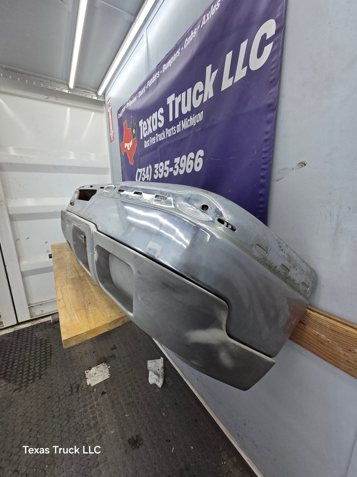 2003-2007 Chevrolet Silverado 2500HD 3500HD 'Cateye' Front Bumper