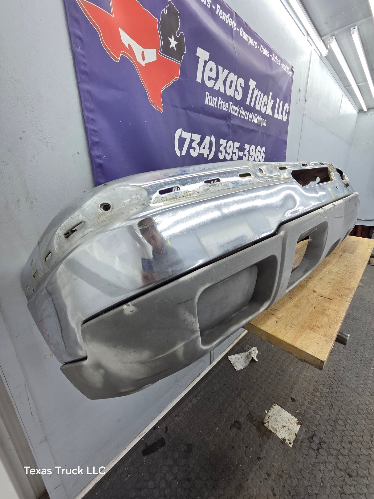 2003-2007 Chevrolet Silverado 2500HD 3500HD 'Cateye' Front Bumper