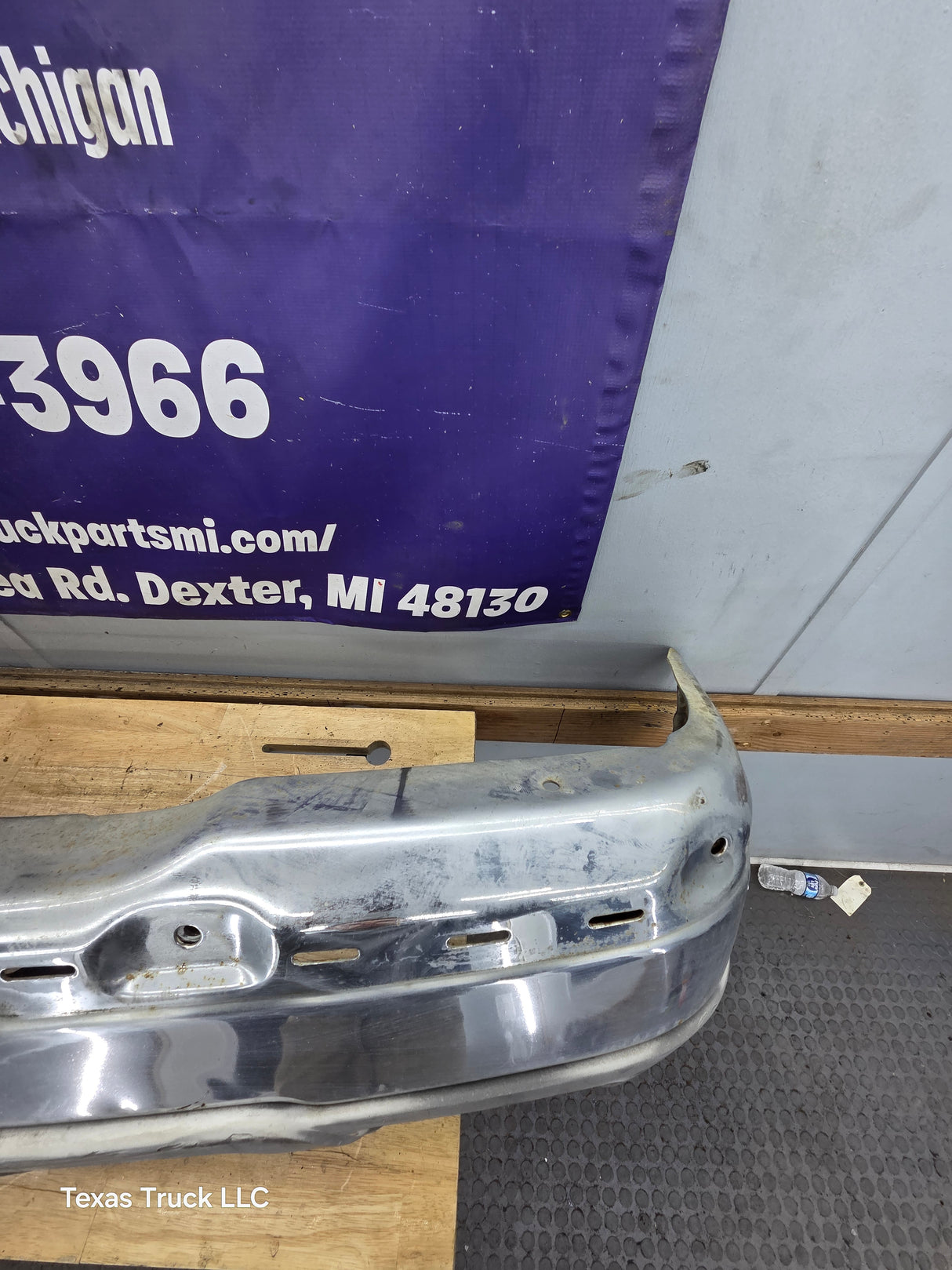 2003-2007 Chevrolet Silverado 2500HD 3500HD 'Cateye' Front Bumper