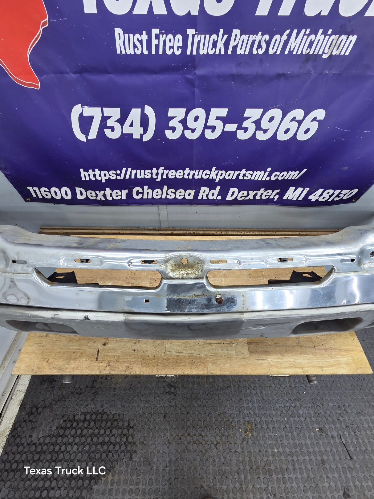 2003-2007 Chevrolet Silverado 2500HD 3500HD 'Cateye' Front Bumper