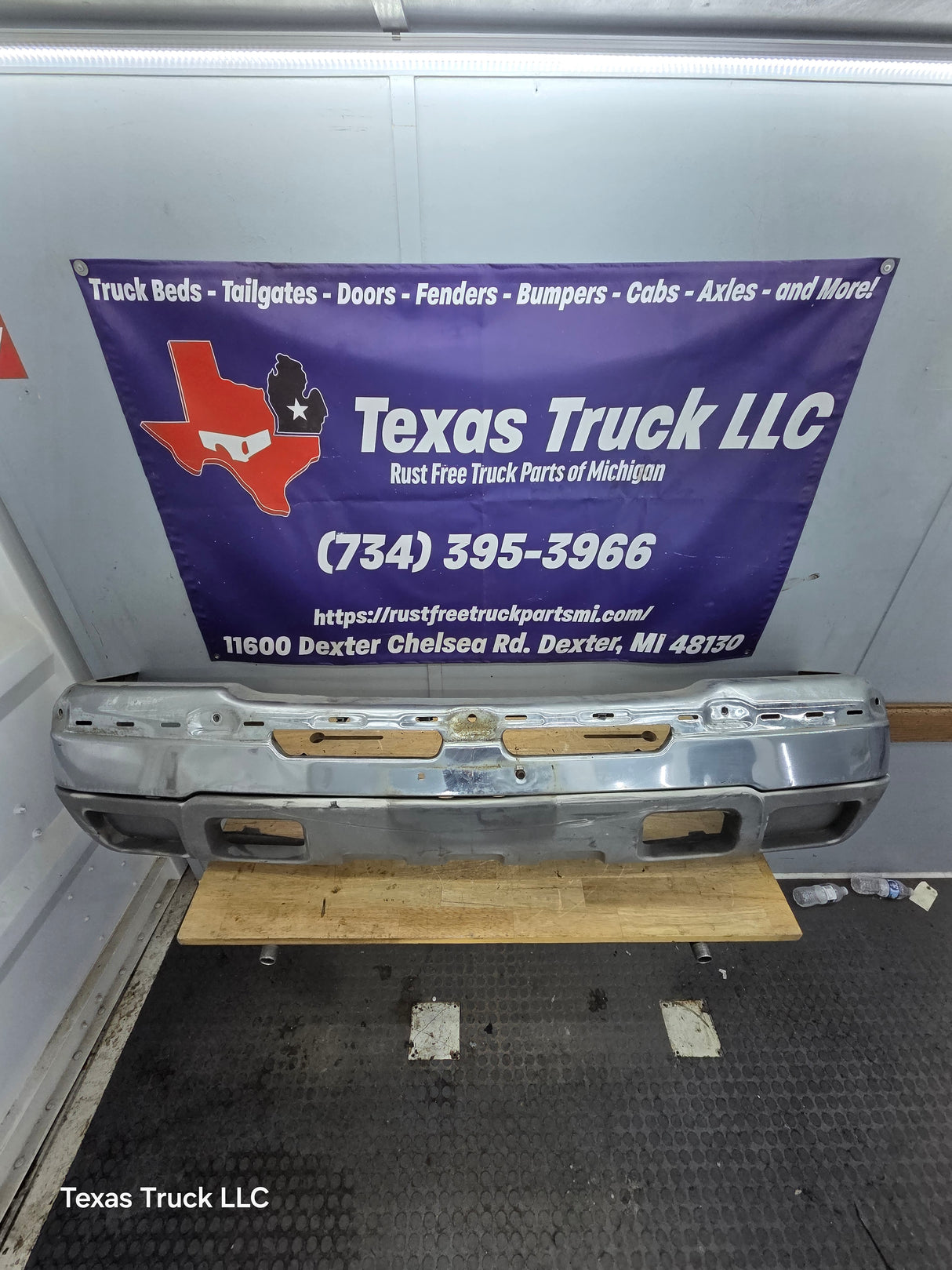 2003-2007 Chevrolet Silverado 2500HD 3500HD 'Cateye' Front Bumper