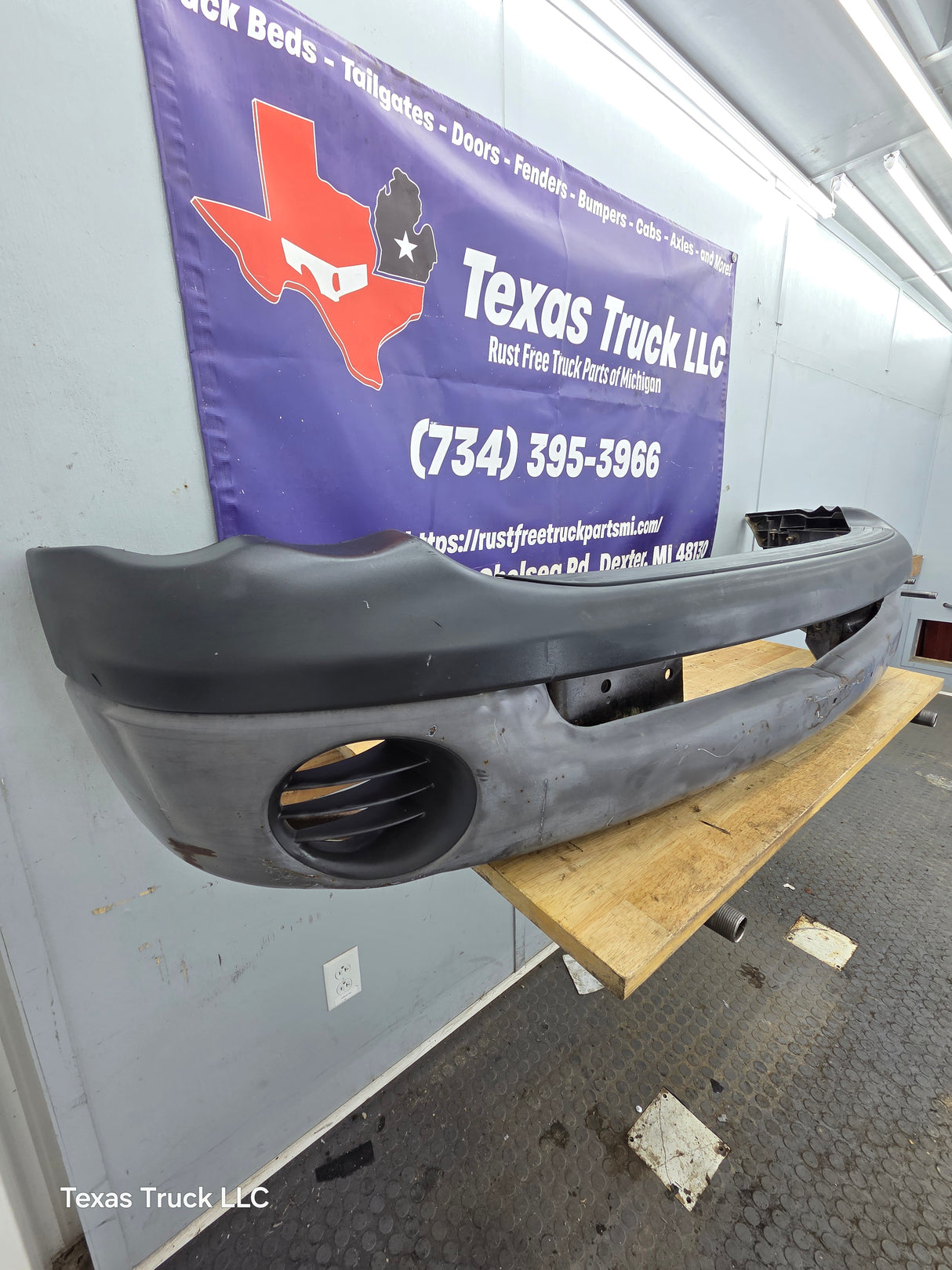 2003-2005 Dodge Ram 1500 2500 3500 3rd Gen Front Bumper