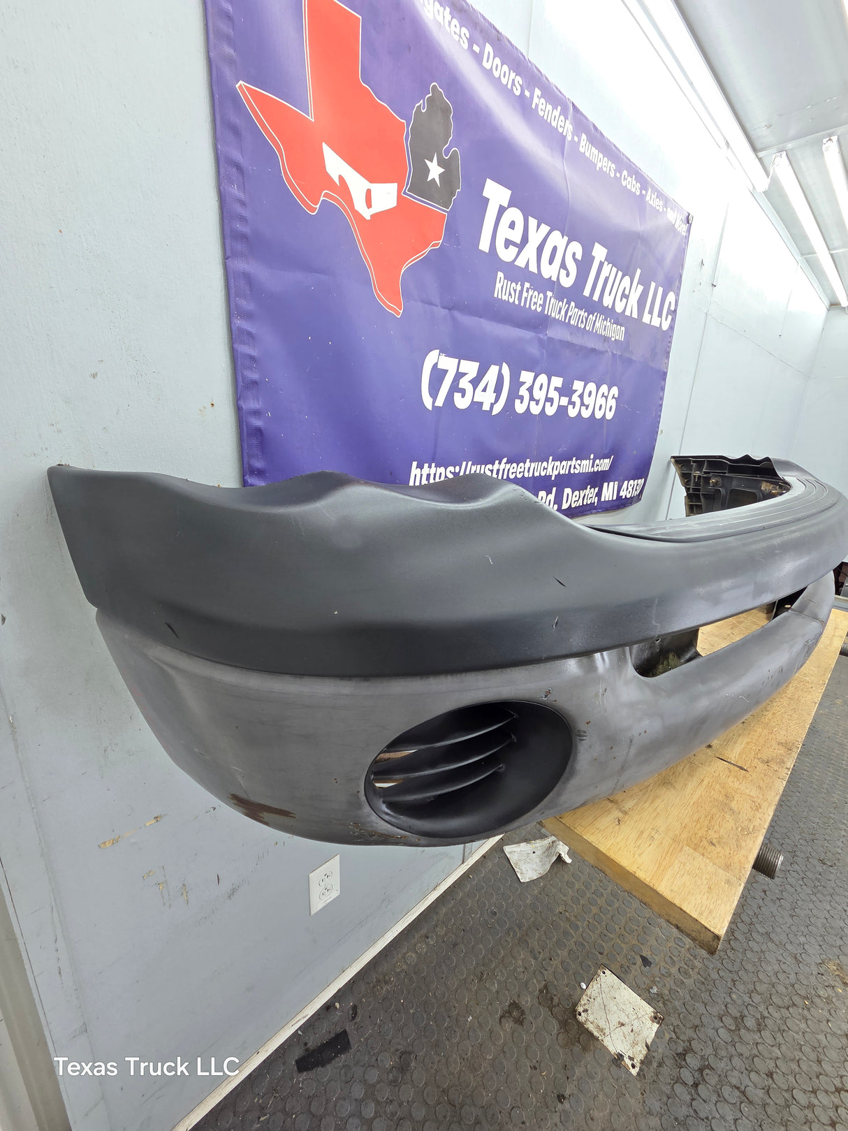 2003-2005 Dodge Ram 1500 2500 3500 3rd Gen Front Bumper