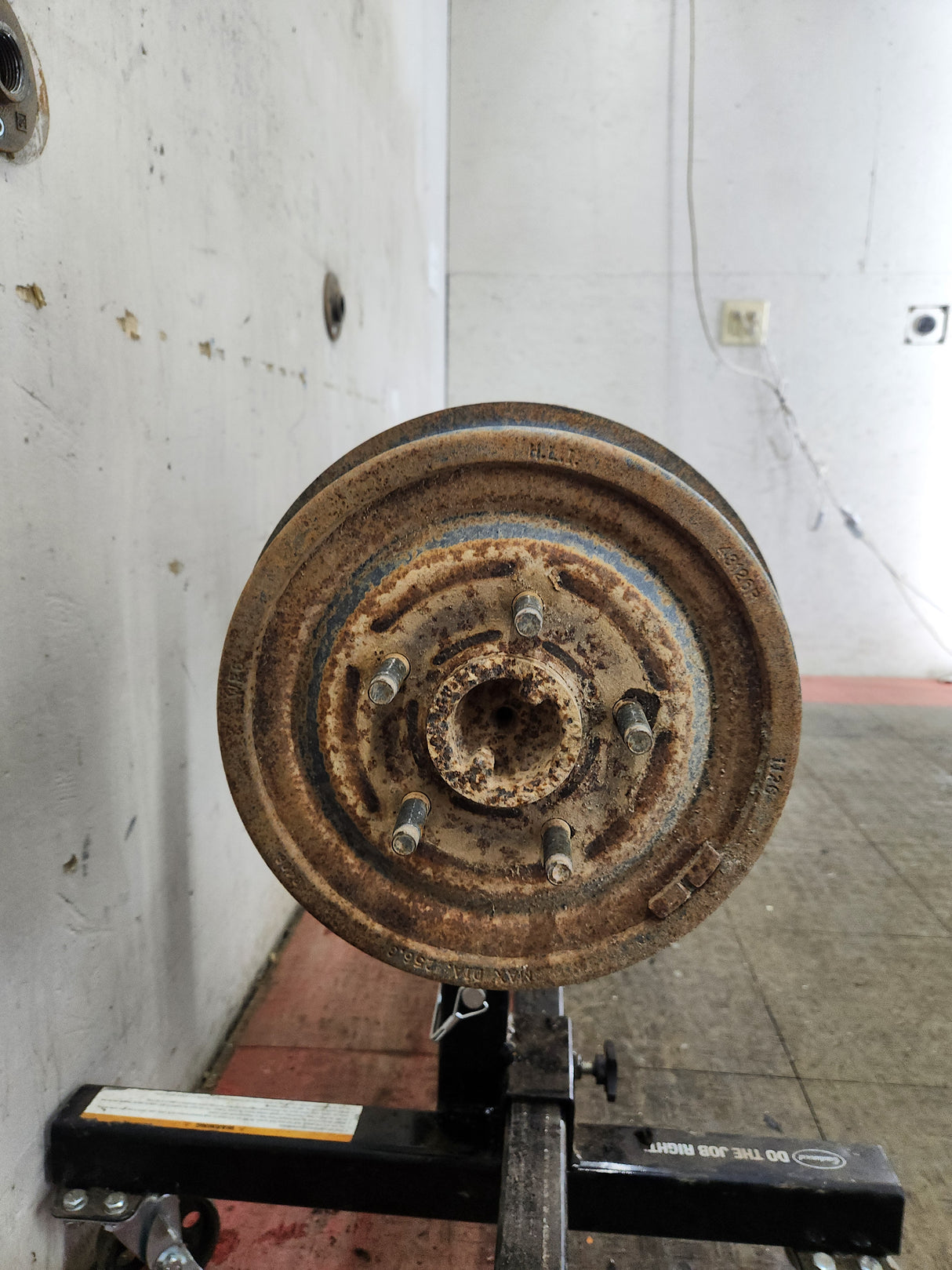 2000-2009 Ford Ranger Rear Axle 8.8" 10" Drums 3.73 Gear ratio 103K Miles