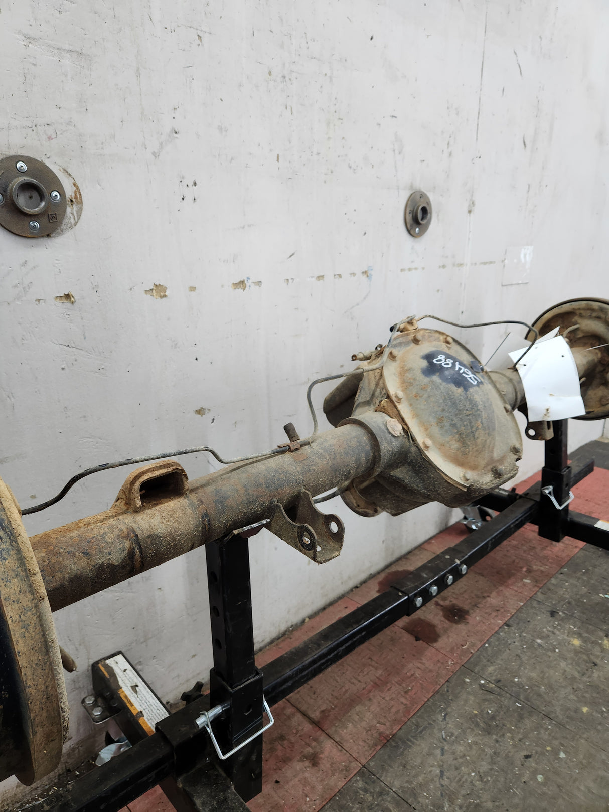 2000-2009 Ford Ranger Rear Axle 8.8" 10" Drums 3.73 Gear ratio 103K Miles
