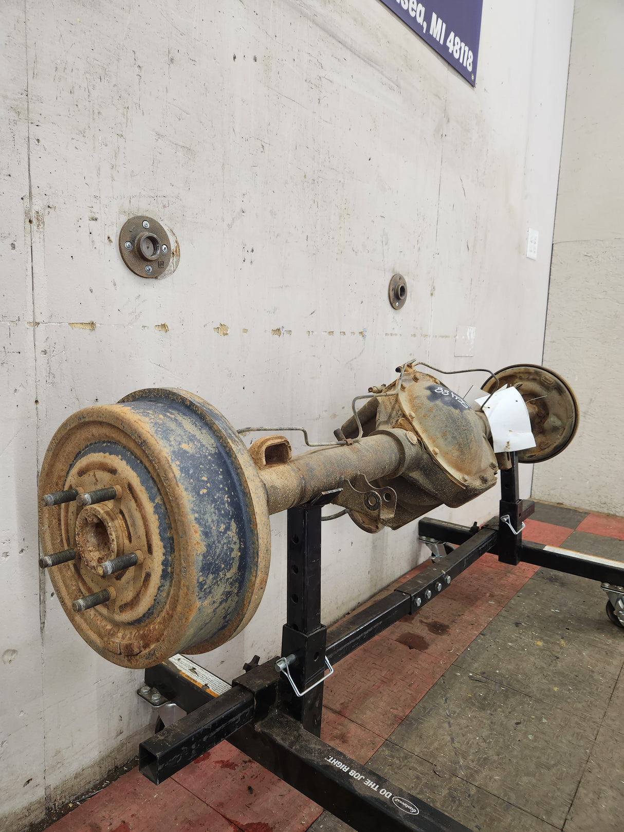 2000-2009 Ford Ranger Rear Axle 8.8" 10" Drums 3.73 Gear ratio 103K Miles