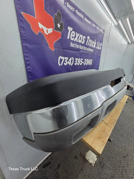 2003-2007 Chevrolet Silverado 2500HD 3500HD 'Cateye' Front Bumper