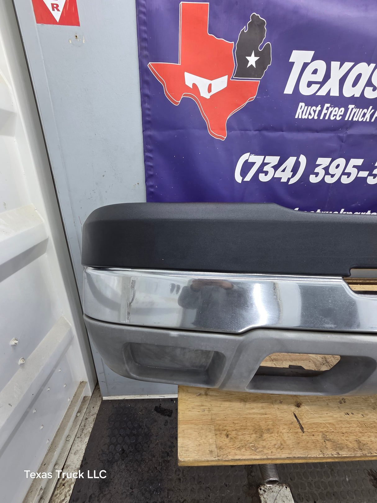 2003-2007 Chevrolet Silverado 2500HD 3500HD 'Cateye' Front Bumper
