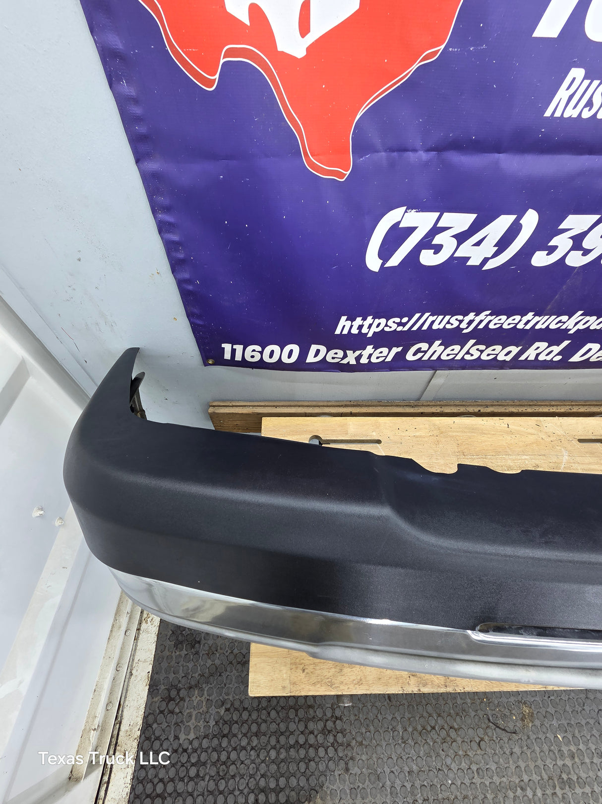 2003-2007 Chevrolet Silverado 2500HD 3500HD 'Cateye' Front Bumper