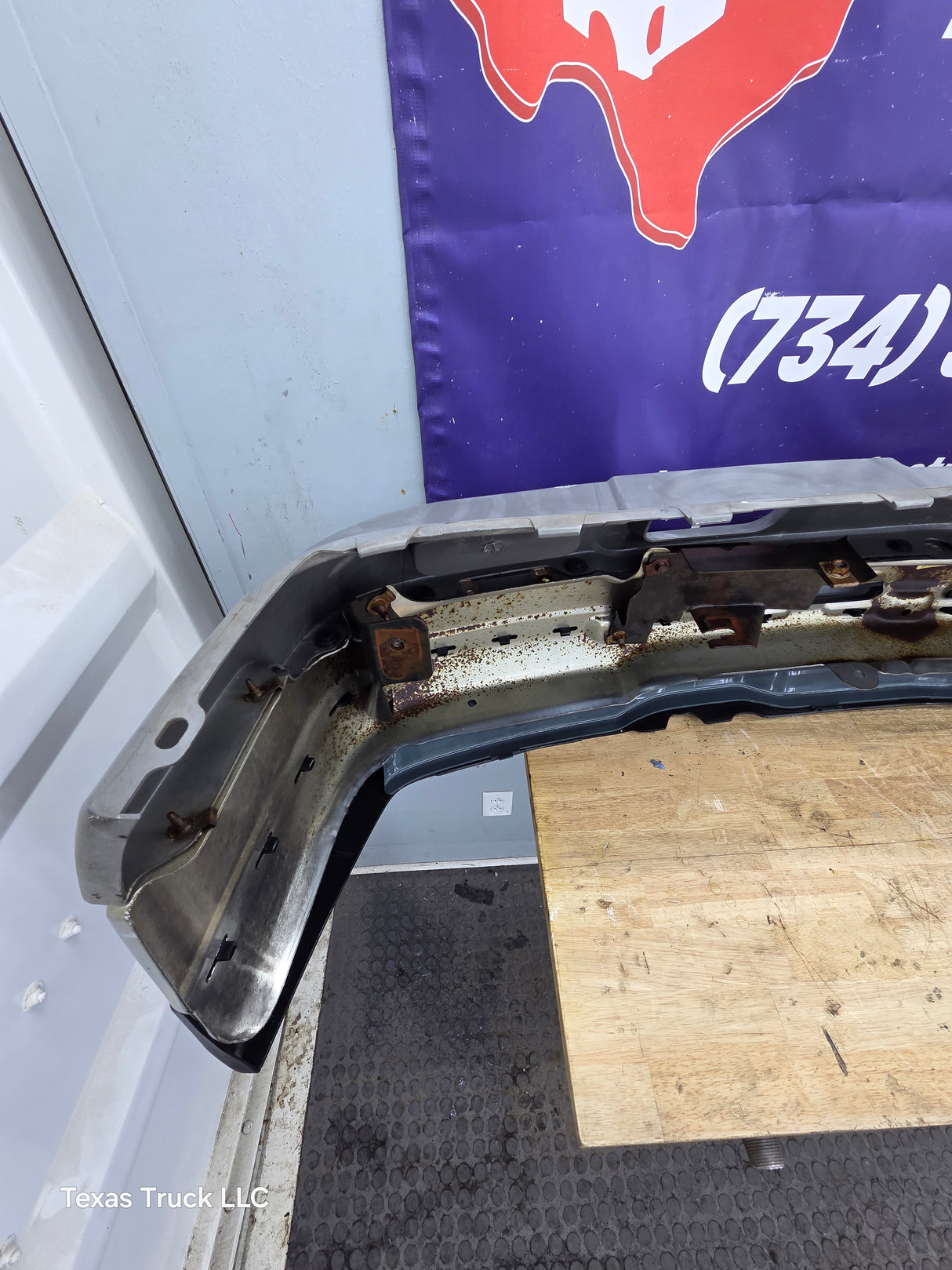2003-2007 Chevrolet Silverado 2500HD 3500HD 'Cateye' Front Bumper