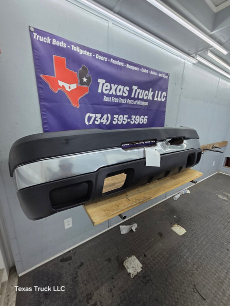2003-2007 Chevrolet Silverado 2500HD 3500HD 'Cateye' Front Bumper