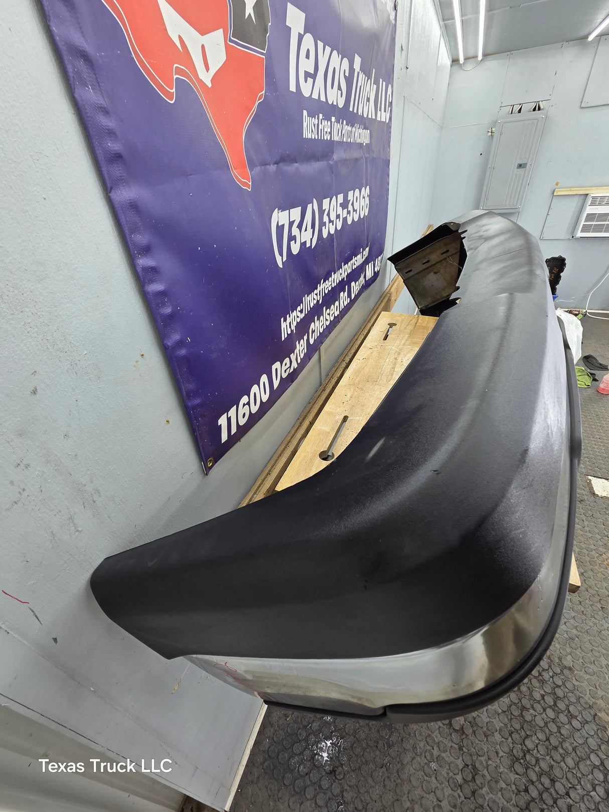 2003-2007 Chevrolet Silverado 2500HD 3500HD 'Cateye' Front Bumper