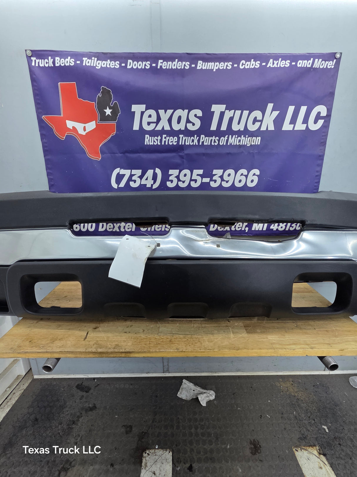 2003-2007 Chevrolet Silverado 2500HD 3500HD 'Cateye' Front Bumper