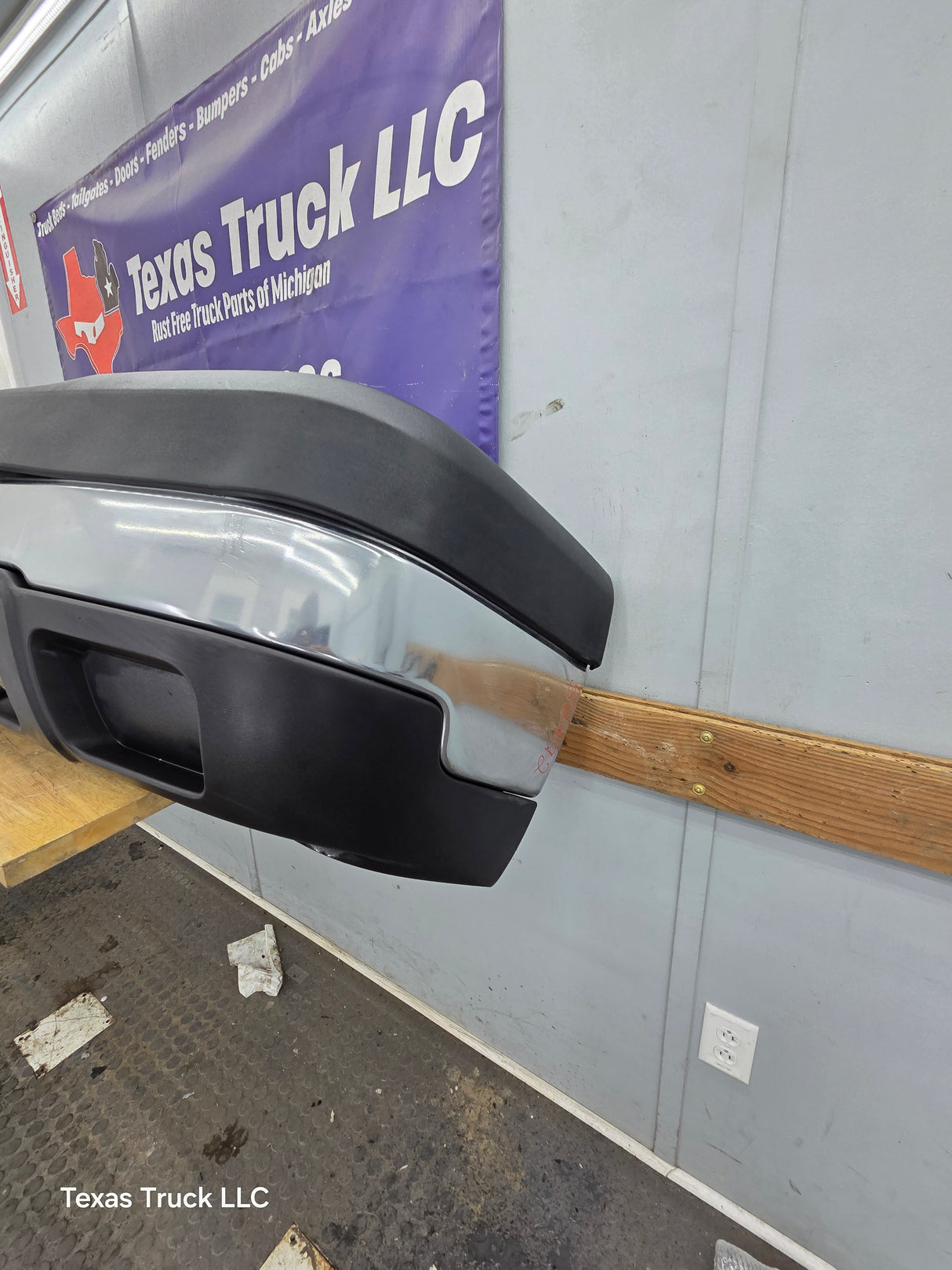 2003-2007 Chevrolet Silverado 2500HD 3500HD 'Cateye' Front Bumper