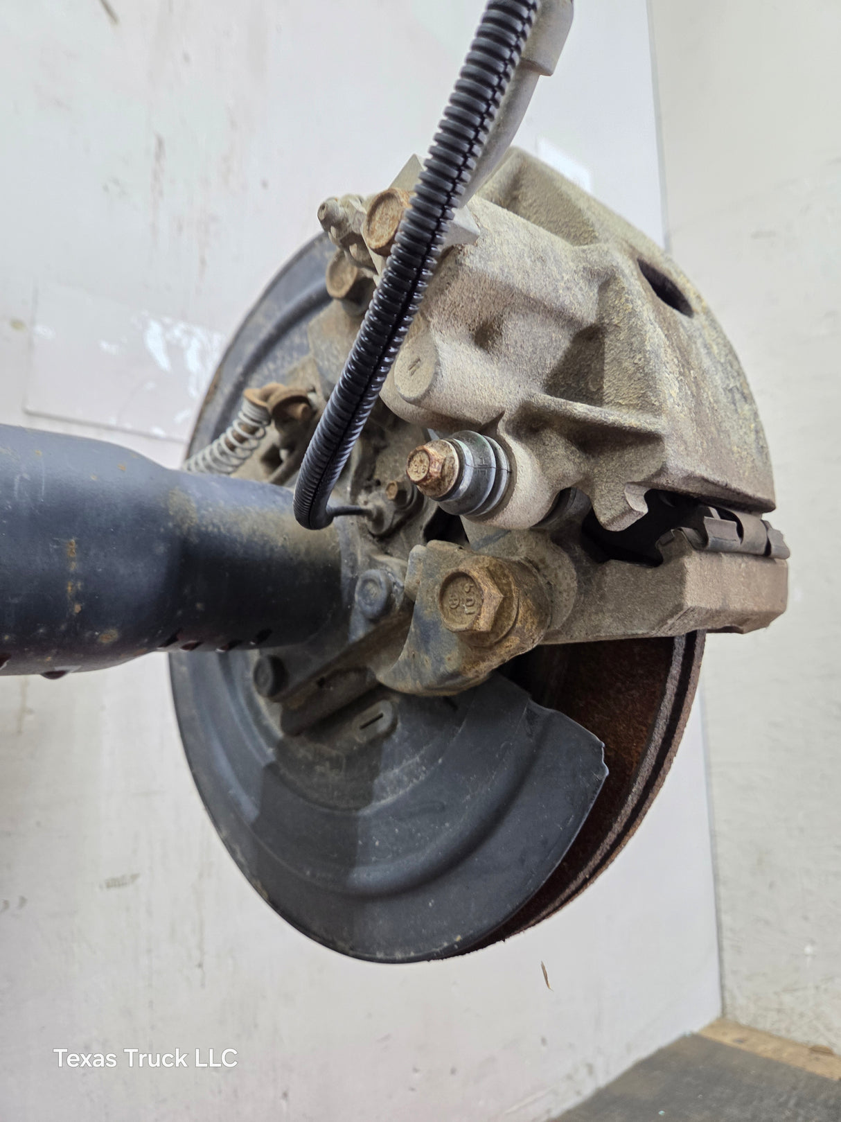 2013-2019 Dodge Ram 1500 3.55 Ratio OEM Rear Axle Rear End 4th Gen