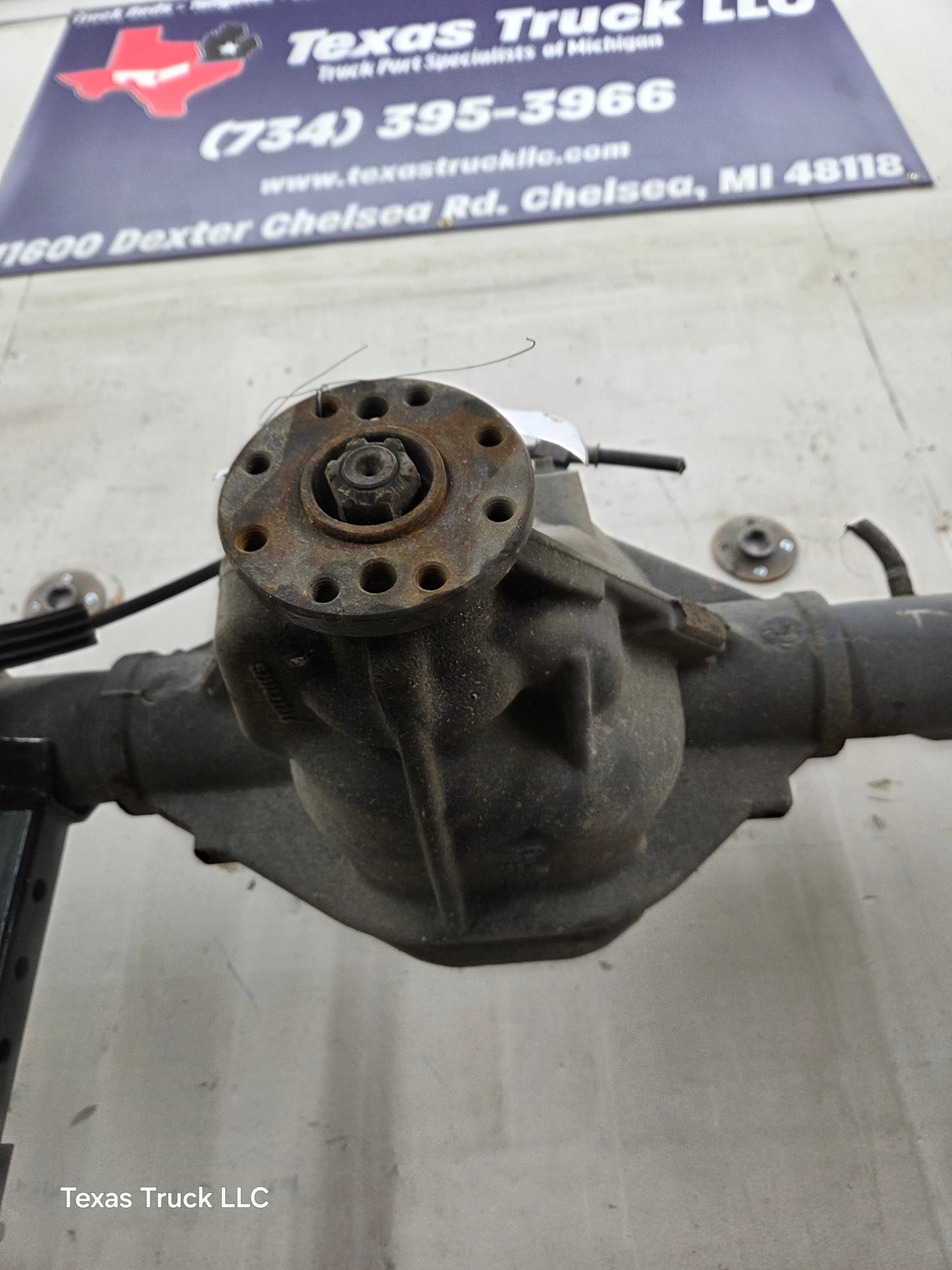 2009-2010 Dodge Ram 1500 3.92 9.25" Ratio OEM Rear Axle Rear End 4th Gen