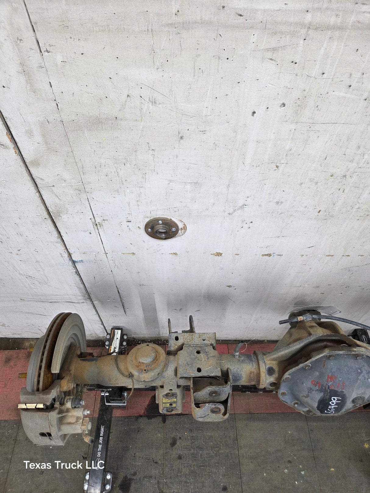 2009-2010 Dodge Ram 1500 3.92 9.25" Ratio OEM Rear Axle Rear End 4th Gen