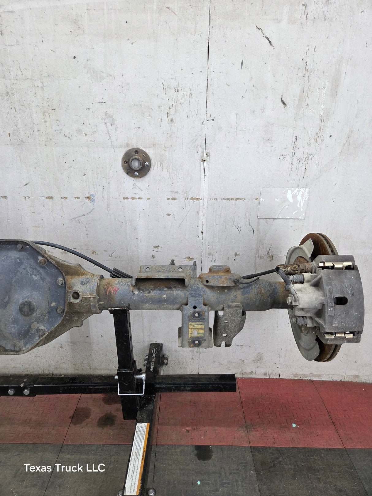 2009-2010 Dodge Ram 1500 3.92 9.25" Ratio OEM Rear Axle Rear End 4th Gen