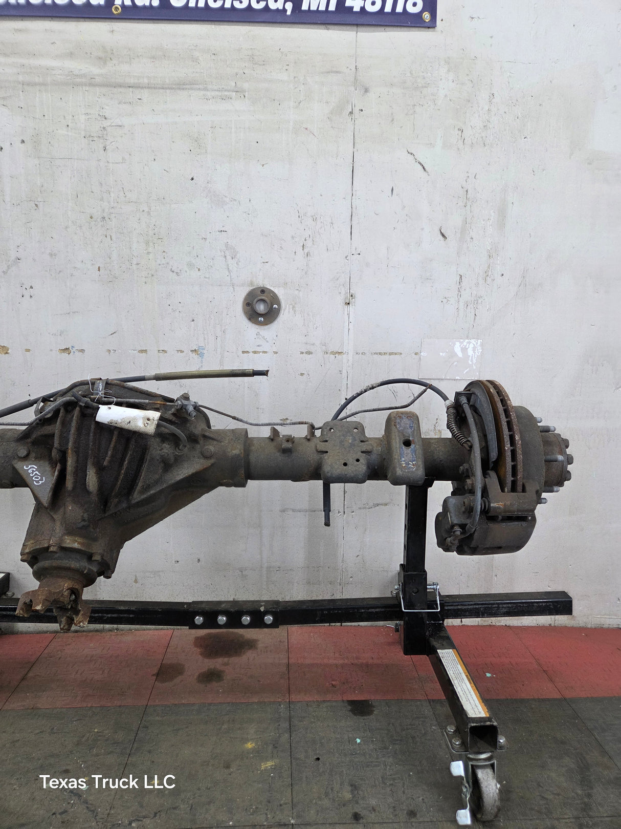 2001-2007 Chevrolet Silverado / GMC Sierra 2500 3500 HD Rear Axle 4.10 10.5"