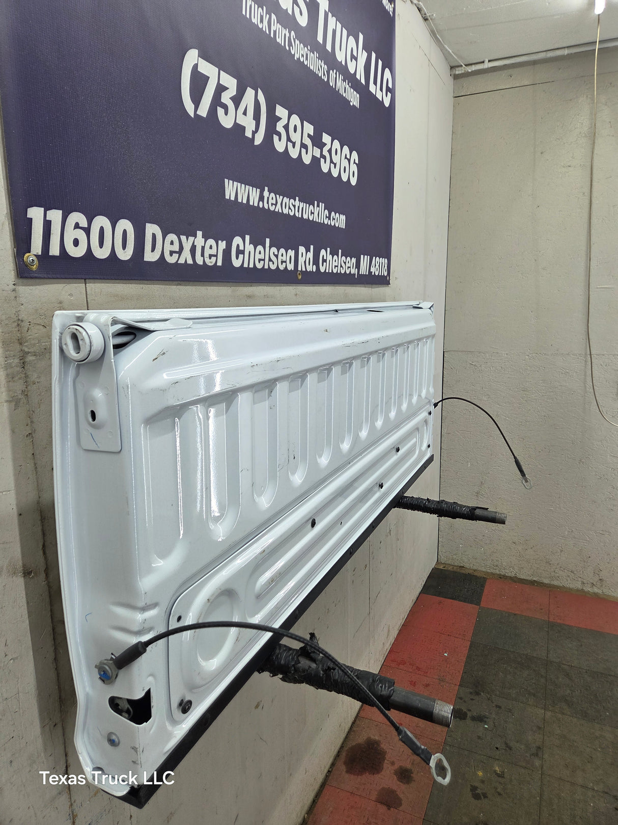 2019-2025 Dodge Ram 2500 3500 4500 5th Gen Tailgate - White