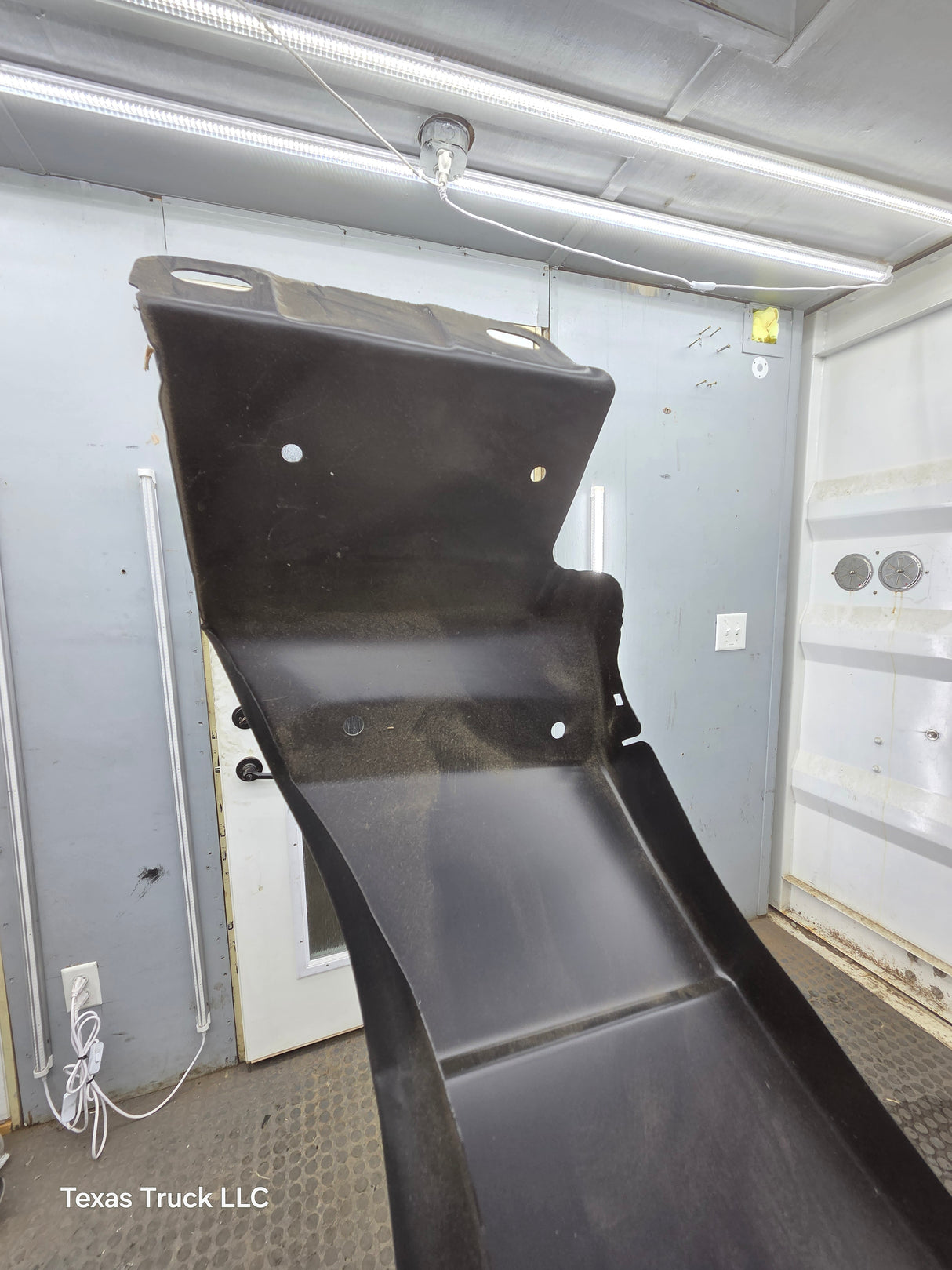 1999-2004 Ford Mustang Passenger Side RH Front Fender