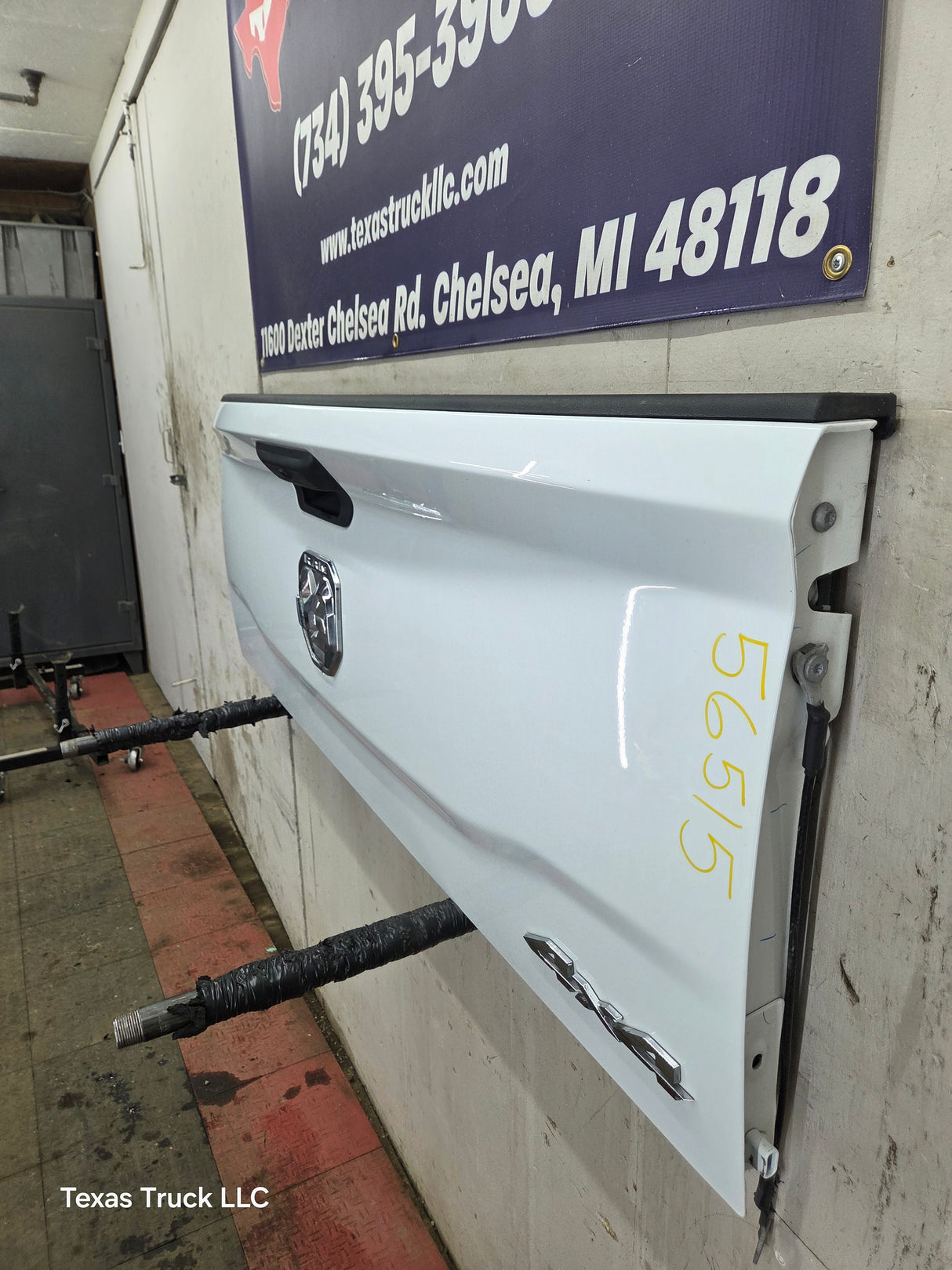 2019-2025 Dodge Ram 2500 3500 4500 5th Gen Tailgate - White