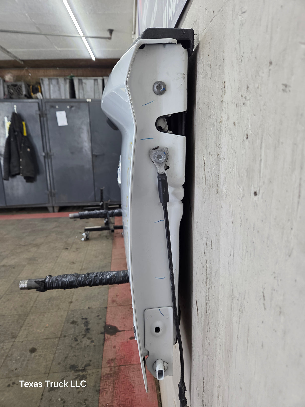 2019-2025 Dodge Ram 2500 3500 4500 5th Gen Tailgate - White