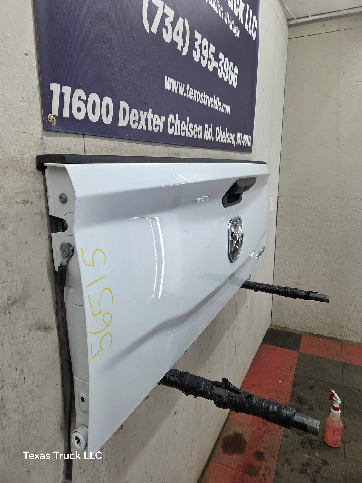 2019-2025 Dodge Ram 2500 3500 4500 5th Gen Tailgate - White