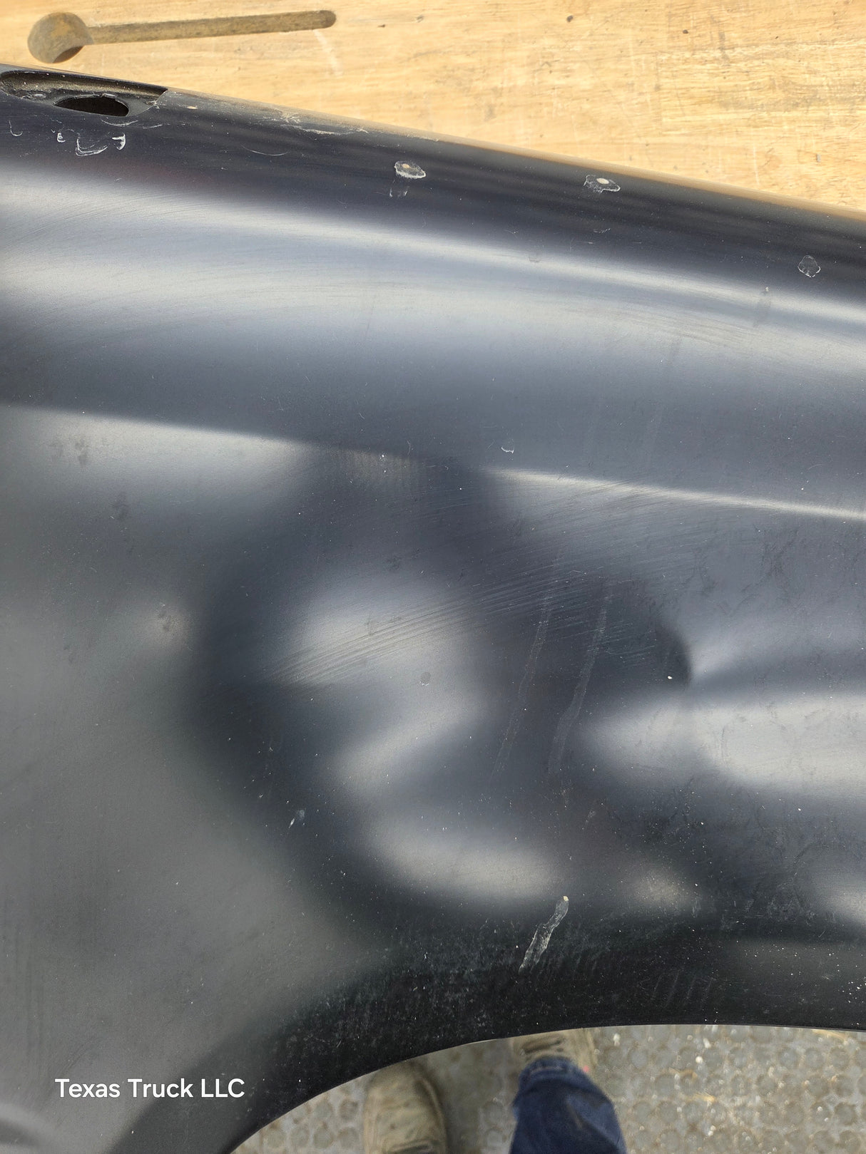 1995-1998 Ford Explorer Mercury Mountaineer Passenger Side RH Front Fender W/O Wheel Well Molding