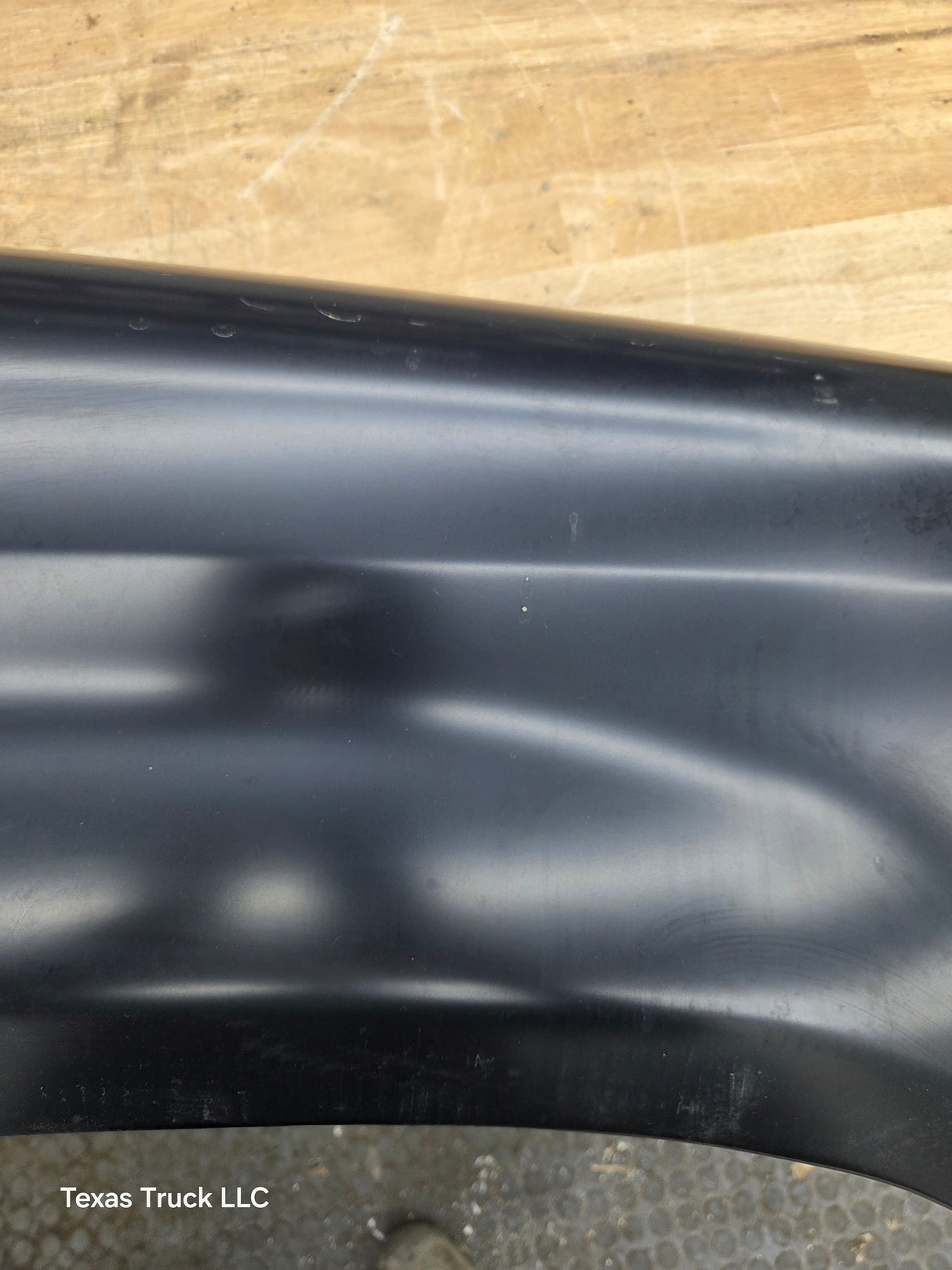 1995-1998 Ford Explorer Mercury Mountaineer Passenger Side RH Front Fender W/O Wheel Well Molding