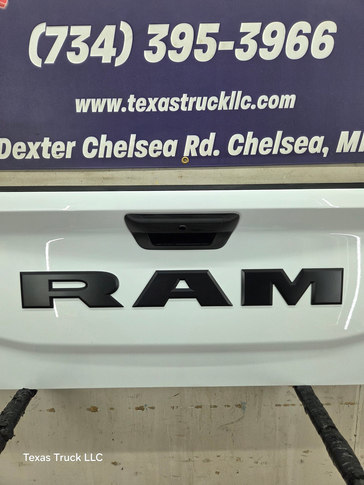 2019-2025 Dodge Ram 2500 3500 4500 5th Gen Tailgate - White
