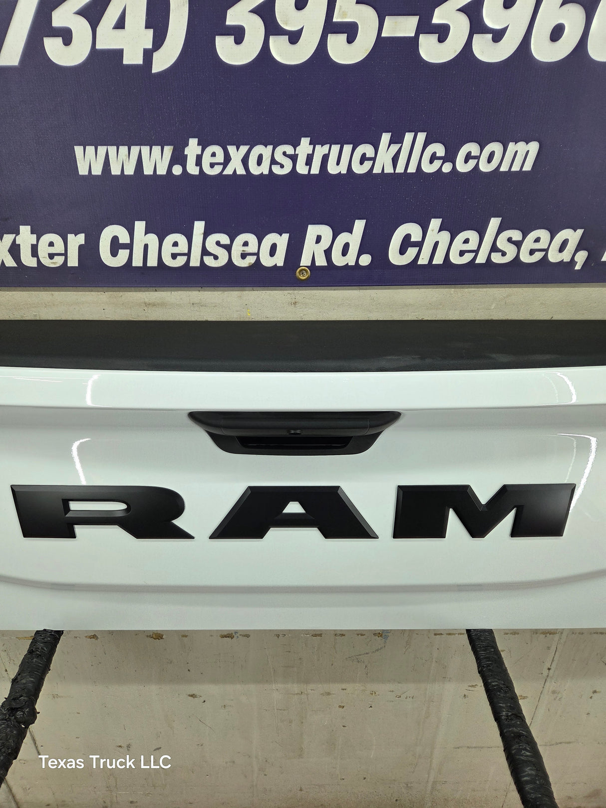 2019-2025 Dodge Ram 2500 3500 4500 5th Gen Tailgate - White
