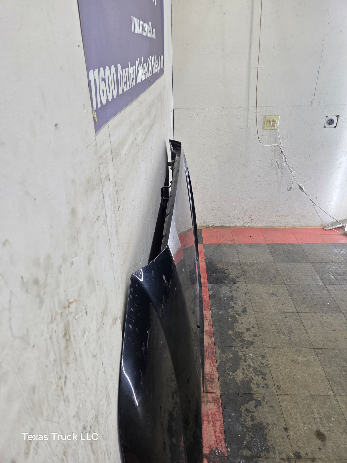 2011-2016 Ford Super Duty Hood F250 F350 F450 F550 - Tuxedo Black