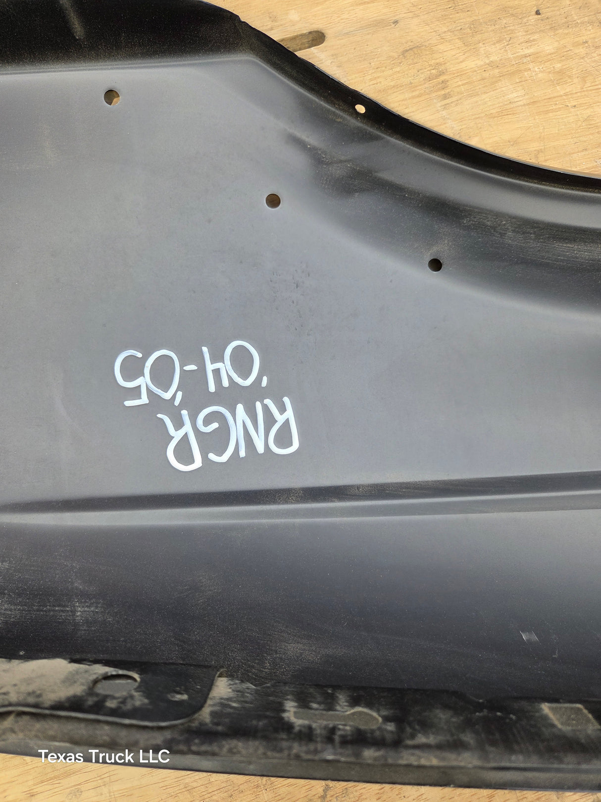 2004-2005 Ford Ranger Front LH Driver Side Fender With Flare Holes