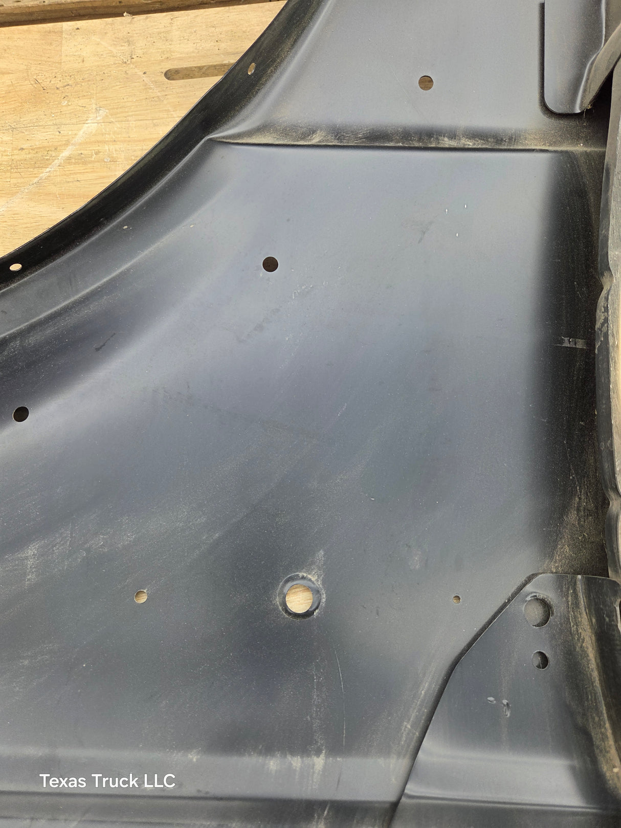 2004-2005 Ford Ranger Front LH Driver Side Fender With Flare Holes